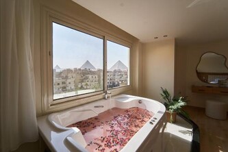 Merak Pyramids Hotel