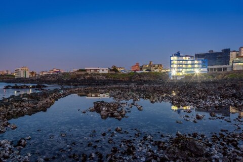 제주 바다위에펜션