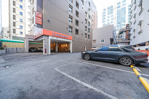 부산 연산동 에이치모먼트호텔 연산점