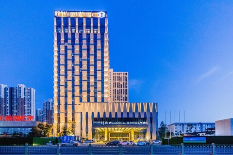 Lanjing Apartment Hotel