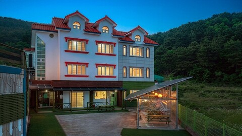 통영 해안길펜션