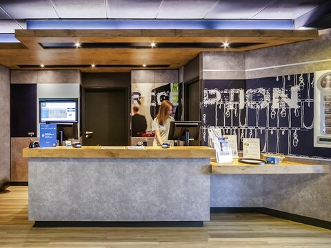 이비스 버짓 쿠르브부아 파리 라 데팡스 1