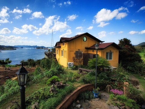 통영 몽돌하우스펜션