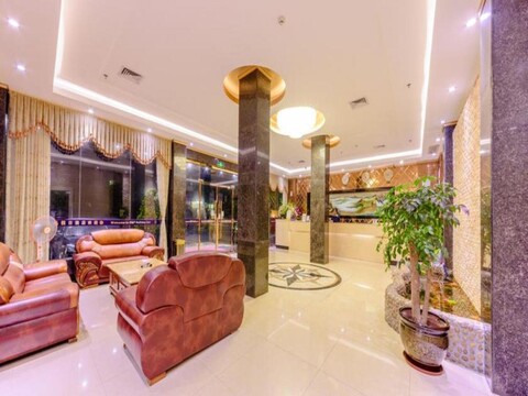 샹 핀 홀리데이 인