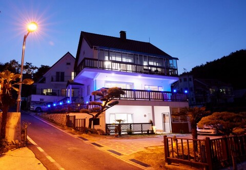 남해 독일마을헤라클레스펜션