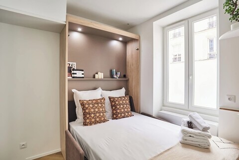 슈퍼브 에어컨 스튜디오, 에펠탑/샹드마르스