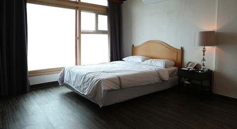 베니키아호텔 산과바다 대포항