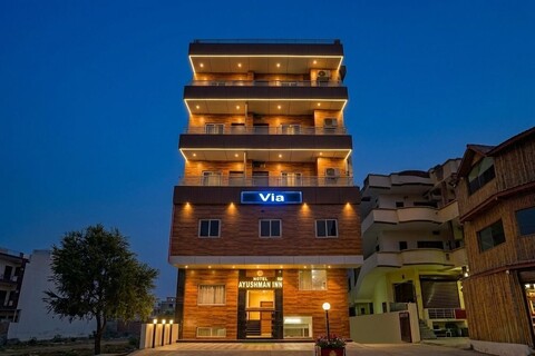 비아 슈리 고팔 인