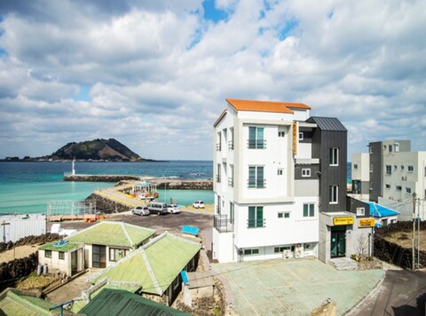 제주 바다에서잘래펜션