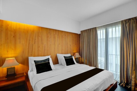 Palette Hotel near Beach Double Six