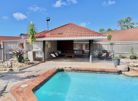 브리즈번 인터내셔널 - 버지니아