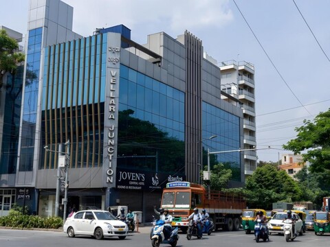 Jovens Central Hotel