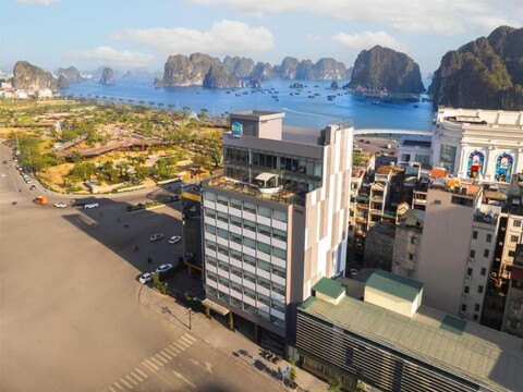 Tru by Hilton Ha Long Hon Gai Centre