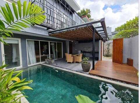 Bergenia 2BR Villa Nusa Dua by Holistic