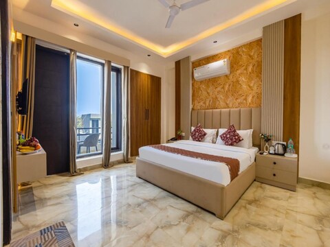 Hotel Baba's Inn - Gurugram