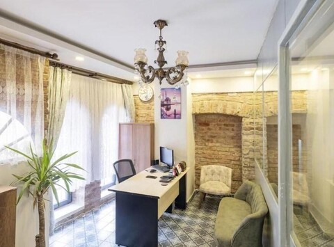 더 레드 텐트 소셜 호스텔