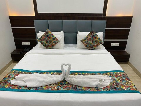 Taj Comfort Inn