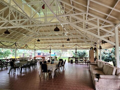 홀리데이 리조트 림핑