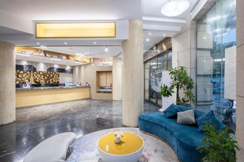 Infinite Scenery Hotel (Changsha Guihua Park Metro Station)