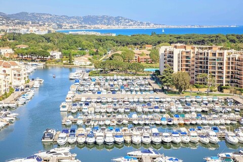 마리나 스위트 레지던스 & 서비스