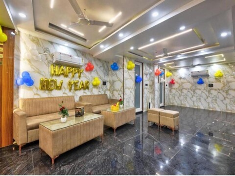 Hotel Sona Deluxe @ 2 min walk from New Delhi Railway Station