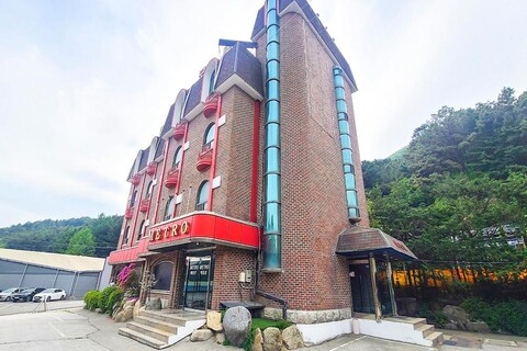 Pocheon Metro Motel
