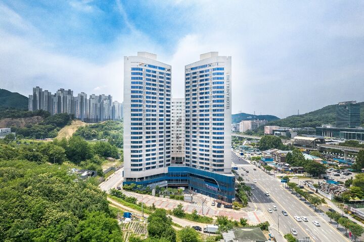 더트리니 어반스위트