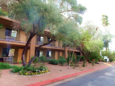 Ocotillo Apartments & Hotel