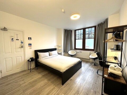 슬리플리시티 런던 히드로