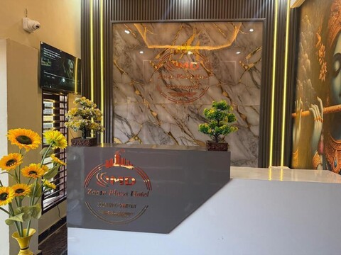 JMD Zoom Plaza Hotel