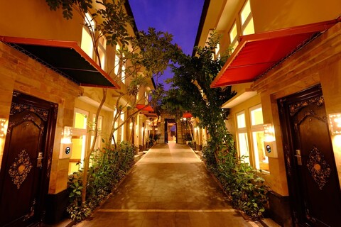 사리 빌라 우붓