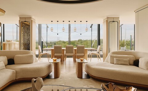 더 에모리, 메이본