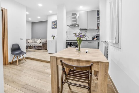 코지 스테이지 노멘타노 & 볼로냐, 지하철과 루이스 대학교 근처