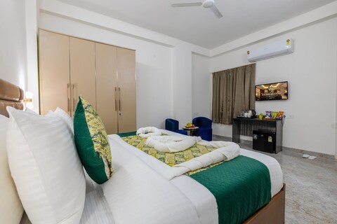 야쇼부미 스위트, 야쇼부미 컨벤션 센터 근처