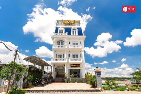 레드도어즈 플러스 티케 호텔