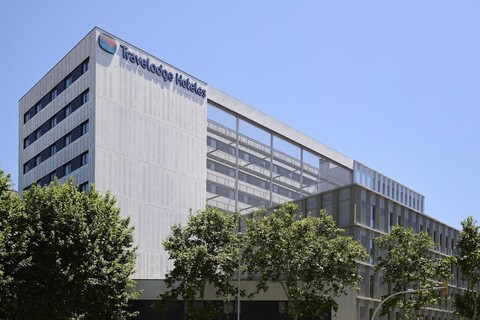 트래블로지 바르셀로나 포블레노우