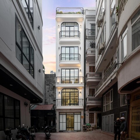 SaziHome Train Street Hanoi