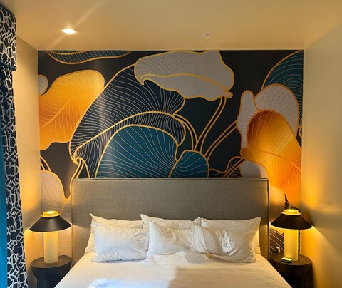 더 크레센트 호텔