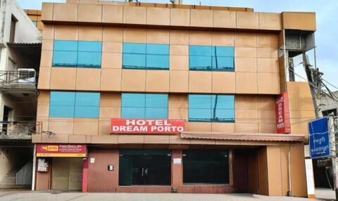 FabHotel Dream Porto