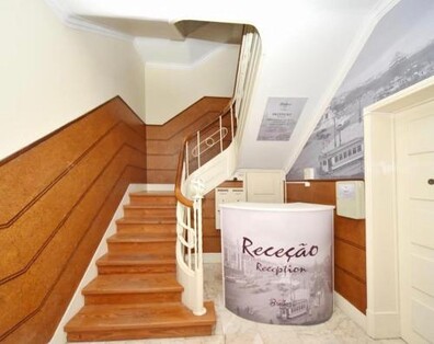 BrotherStay Rooms lusotile