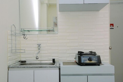 Comfort Studio at Green Pramuka Apartment Near Shopping Center