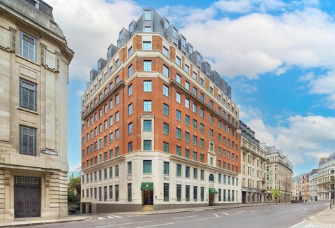 더 더비 런던 시티, 큐리오 컬렉션 바이 힐튼