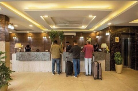 호텔 다이아몬드 인, 델리 공항 근처