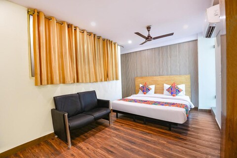 FabHotel Hari Nagar Ashram
