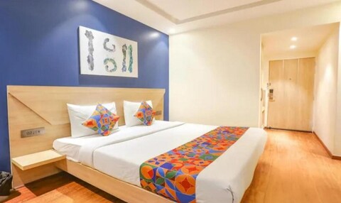 FabHotel JHS Studio
