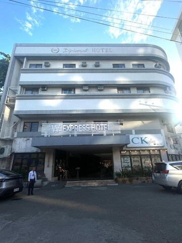 W 익스프레스 호텔