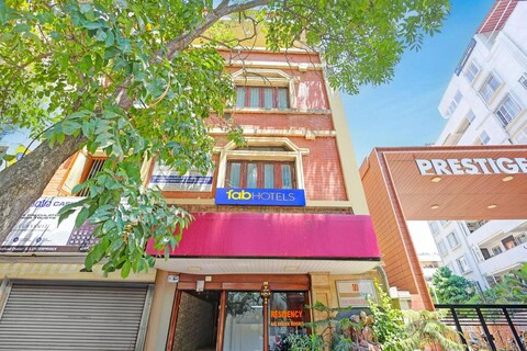 FabHotel Royal Grand Residency - Indiranagar