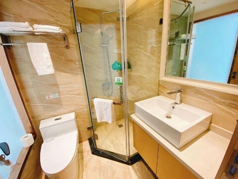 Yiting Siji Hotel (Dongfang Road Lancun Road Subway Station Branch Shanghai)