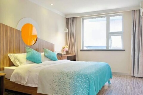 Shanghai Zhong'an Hotel (Shanghai Railway Station Xizang North Road Subway Station)