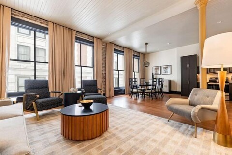 2BR Elegant French Quarter Escape The Mayfair